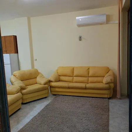 Bussinessunybeach Slantchev Briag